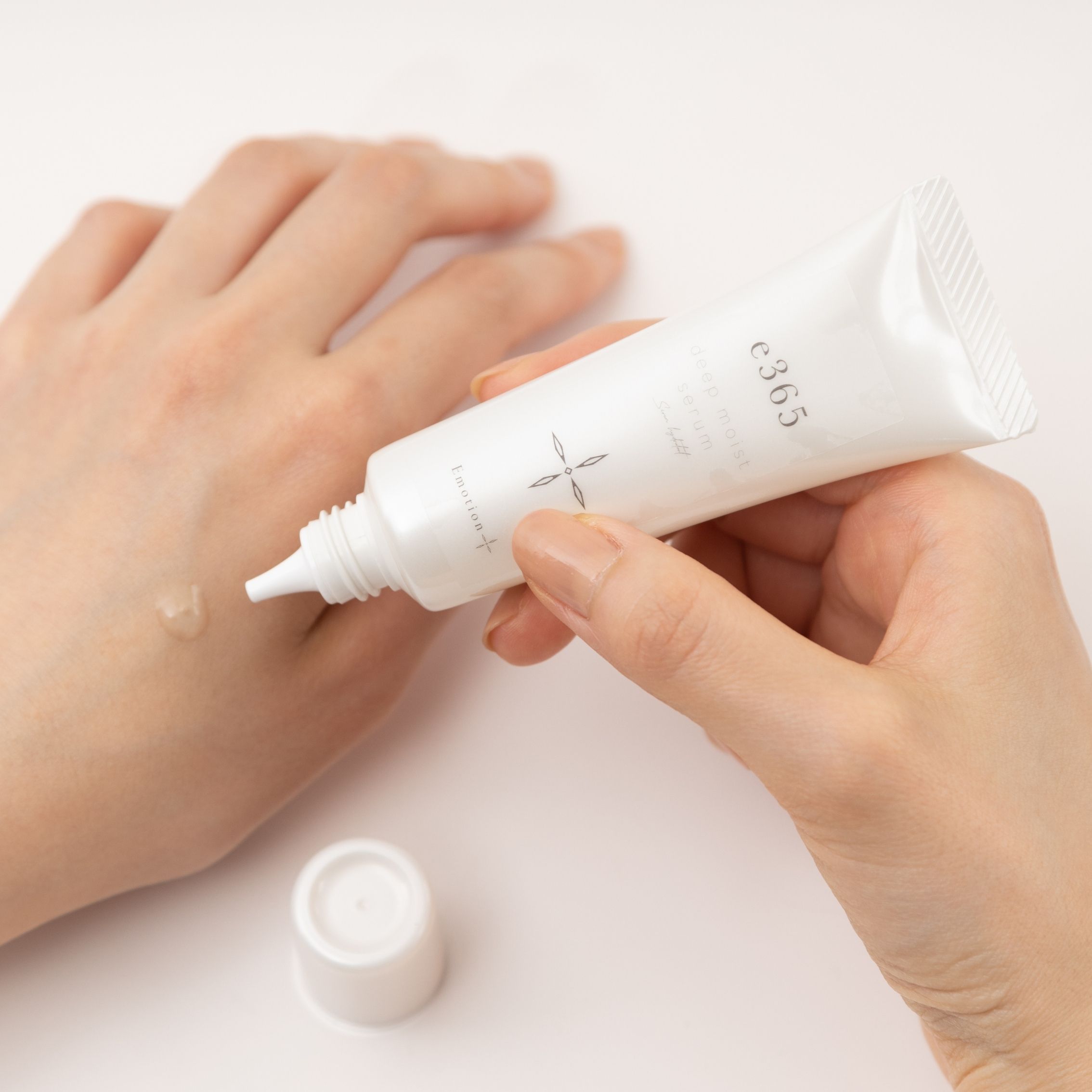 e365｜ディープモイストセラム｜デリケートゾーン専用セラム｜マクロビ乳酸菌｜30ml